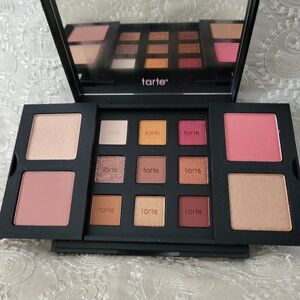 Tarte, eyeshadows cheeks set